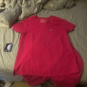 Figs Hot Pink V-Neck Scrub Top and jogger scrub bottoms